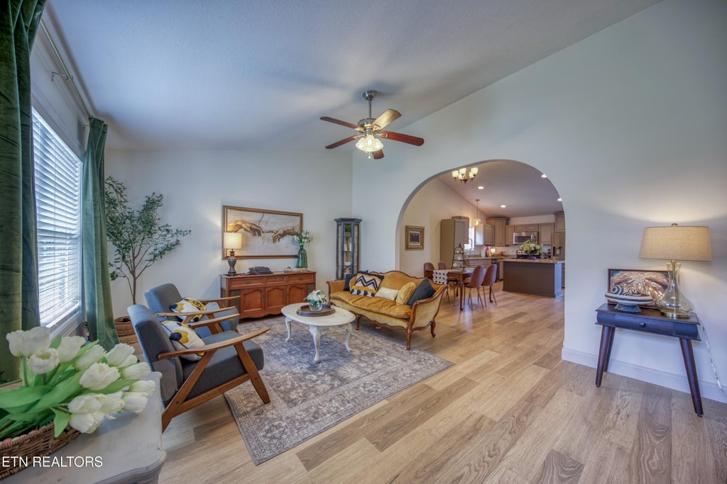 Photo of 3926 Mountain Vista Rd, Knoxville, TN 37931 (MLS # 1349068)