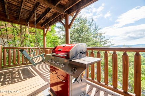 Tiny photo for 907 Black Bear Cub Way, Sevierville, TN 37862 (MLS # 1323083)
