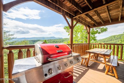 Tiny photo for 907 Black Bear Cub Way, Sevierville, TN 37862 (MLS # 1323083)