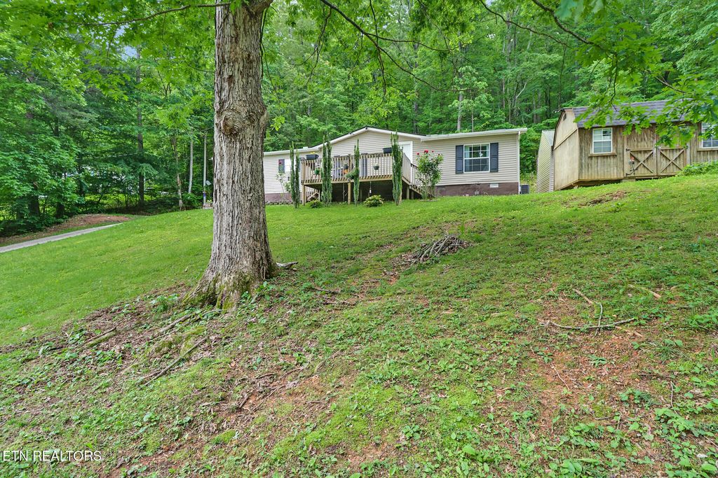 Photo of 119 Sunset View Drive, Kingston, TN 37763 (MLS # 1299641)