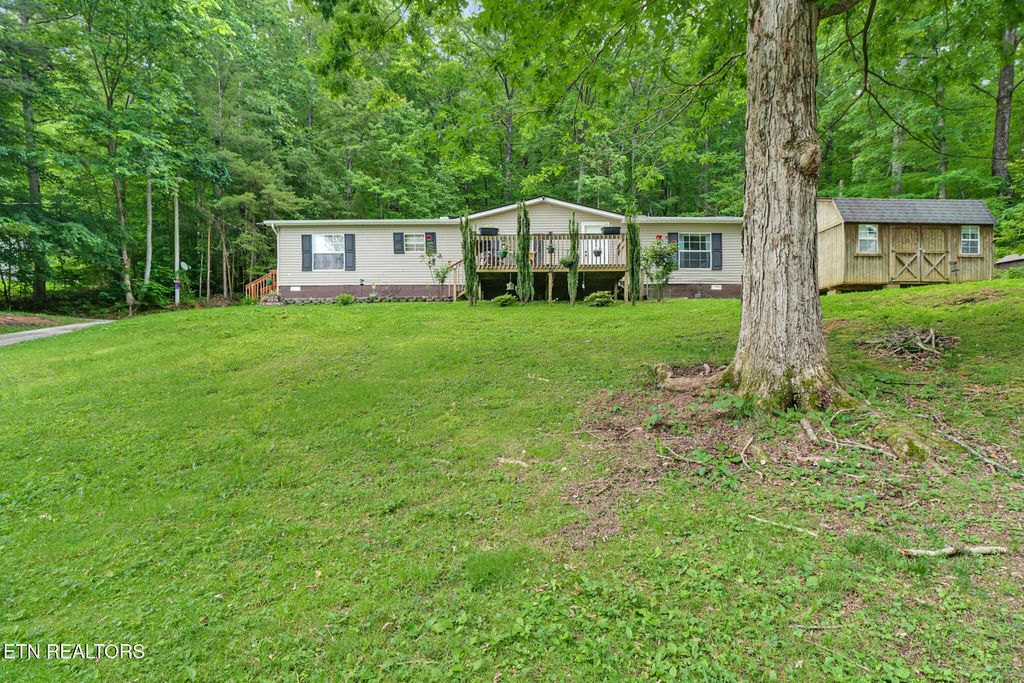 Photo of 119 Sunset View Drive, Kingston, TN 37763 (MLS # 1299641)