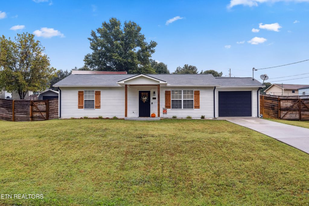 Photo of 148 W Melissa Dawn Lane, Maynardville, TN 37807 (MLS # 1278041)