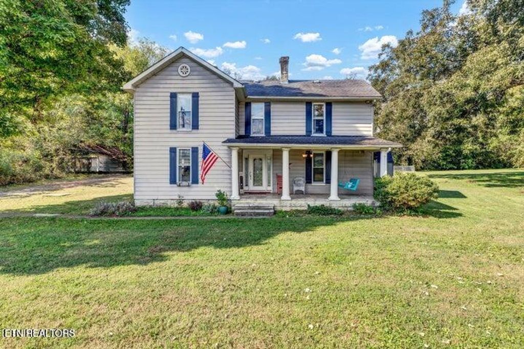 Photo of 3144 W Old A J Hwy, Strawberry Plains, TN 37871 (MLS # 1286103)