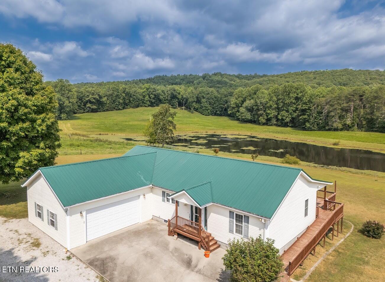 7622 Newton Rd