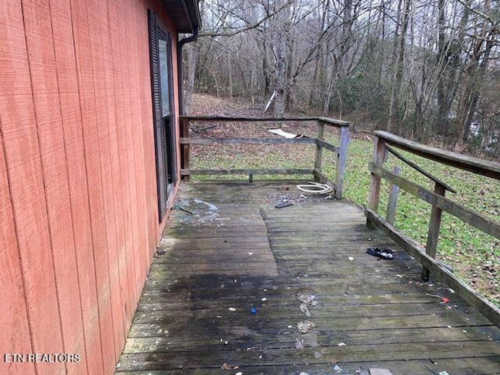 Photo of 984 Frost Bottom Rd, Oliver Springs, TN 37840 (MLS # 1286740)