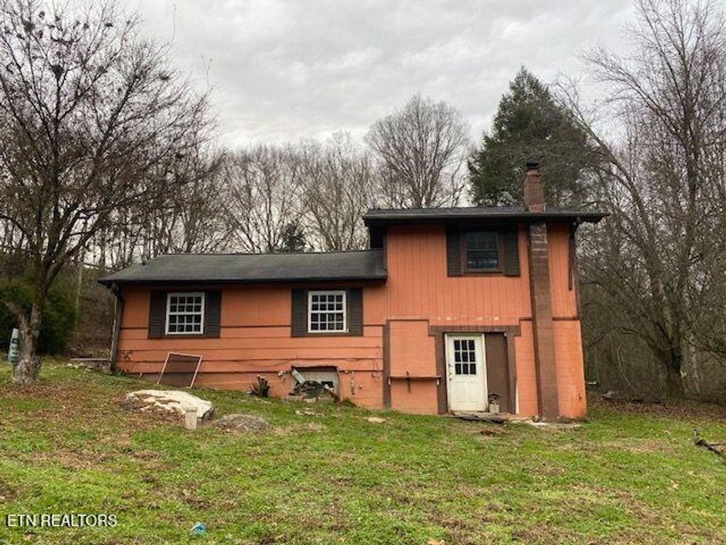 Photo of 984 Frost Bottom Rd, Oliver Springs, TN 37840 (MLS # 1286740)