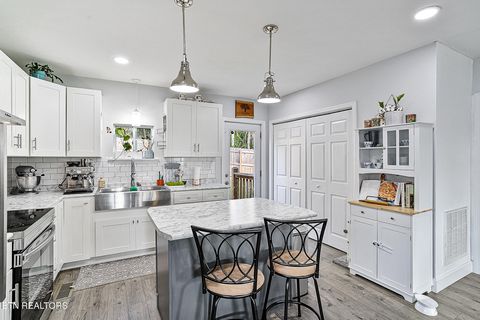 Tiny photo for 3935 Skyline Drive, Knoxville, TN 37914 (MLS # 1320992)