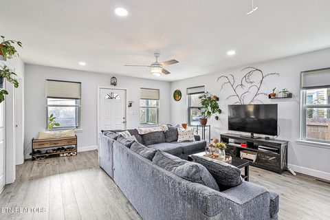 Tiny photo for 3935 Skyline Drive, Knoxville, TN 37914 (MLS # 1320992)