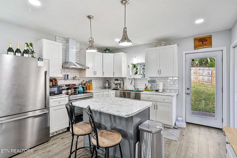 Tiny photo for 3935 Skyline Drive, Knoxville, TN 37914 (MLS # 1320992)