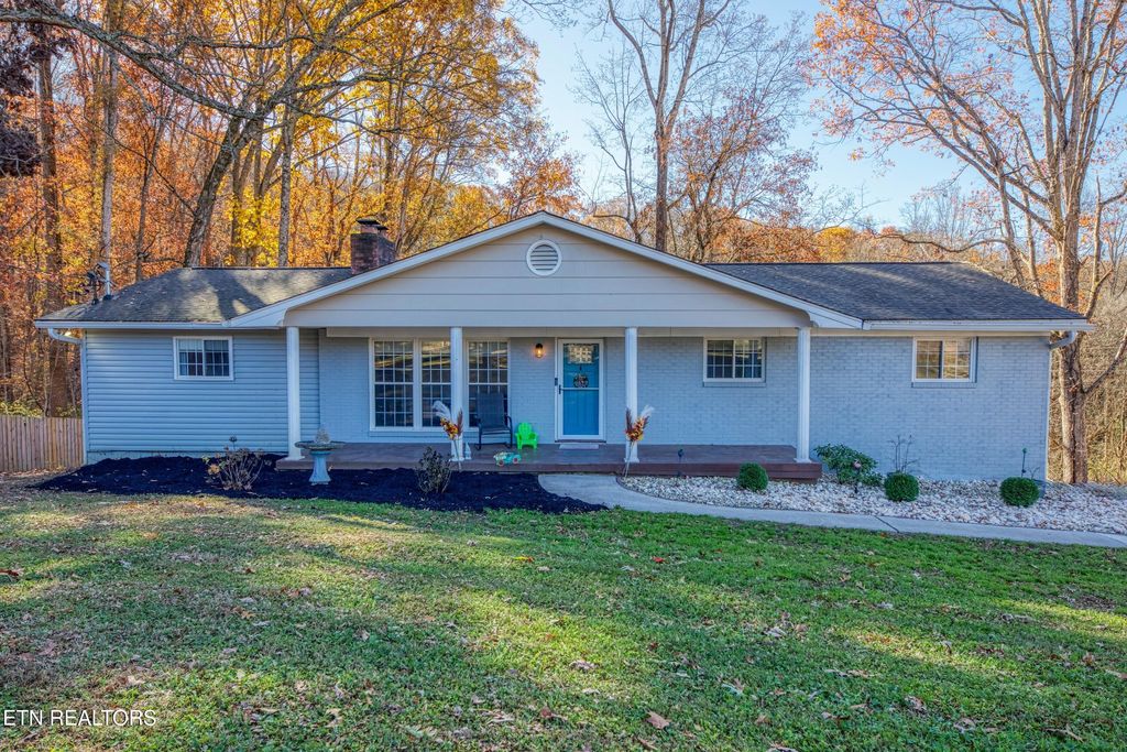Photo of 340 Blacksferry Rd, Knoxville, TN 37931 (MLS # 1323366)