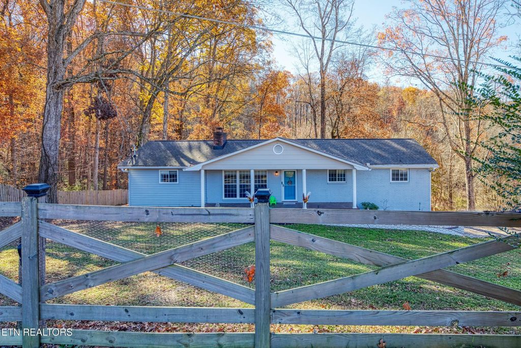 Photo of 340 Blacksferry Rd, Knoxville, TN 37931 (MLS # 1323366)