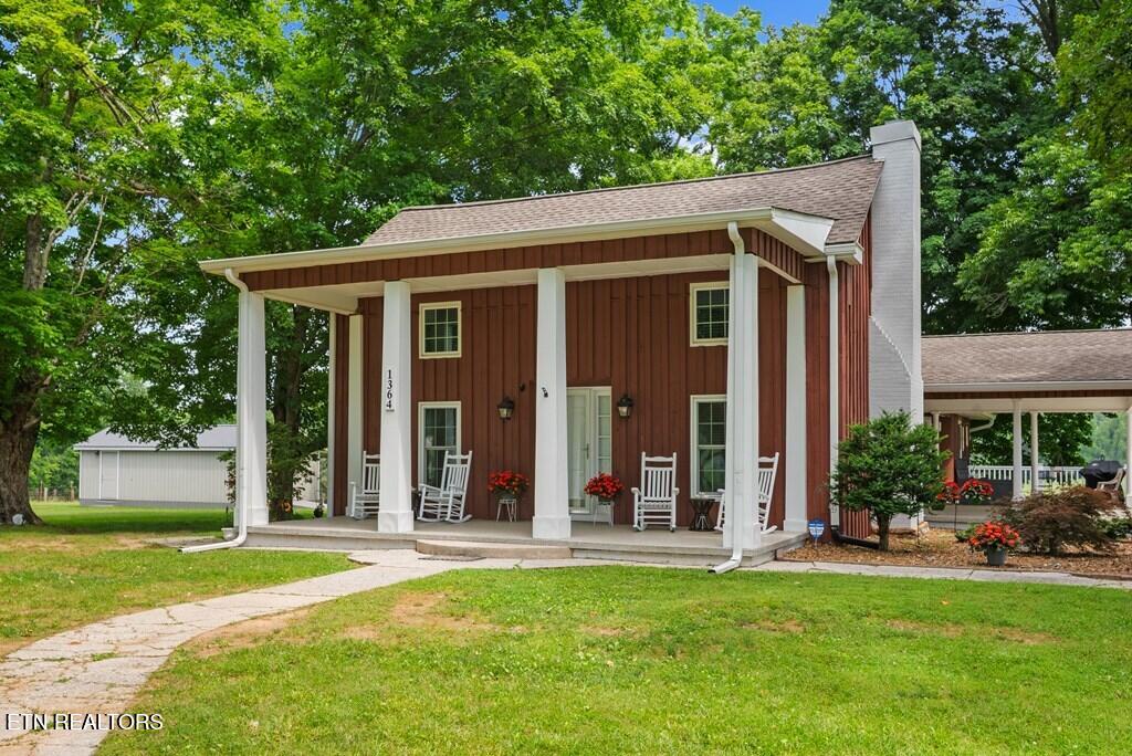 1364 Country Club Rd
