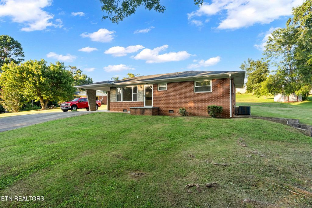 Photo of 727 Spoone Circle, Morristown, TN 37814 (MLS # 1314562)
