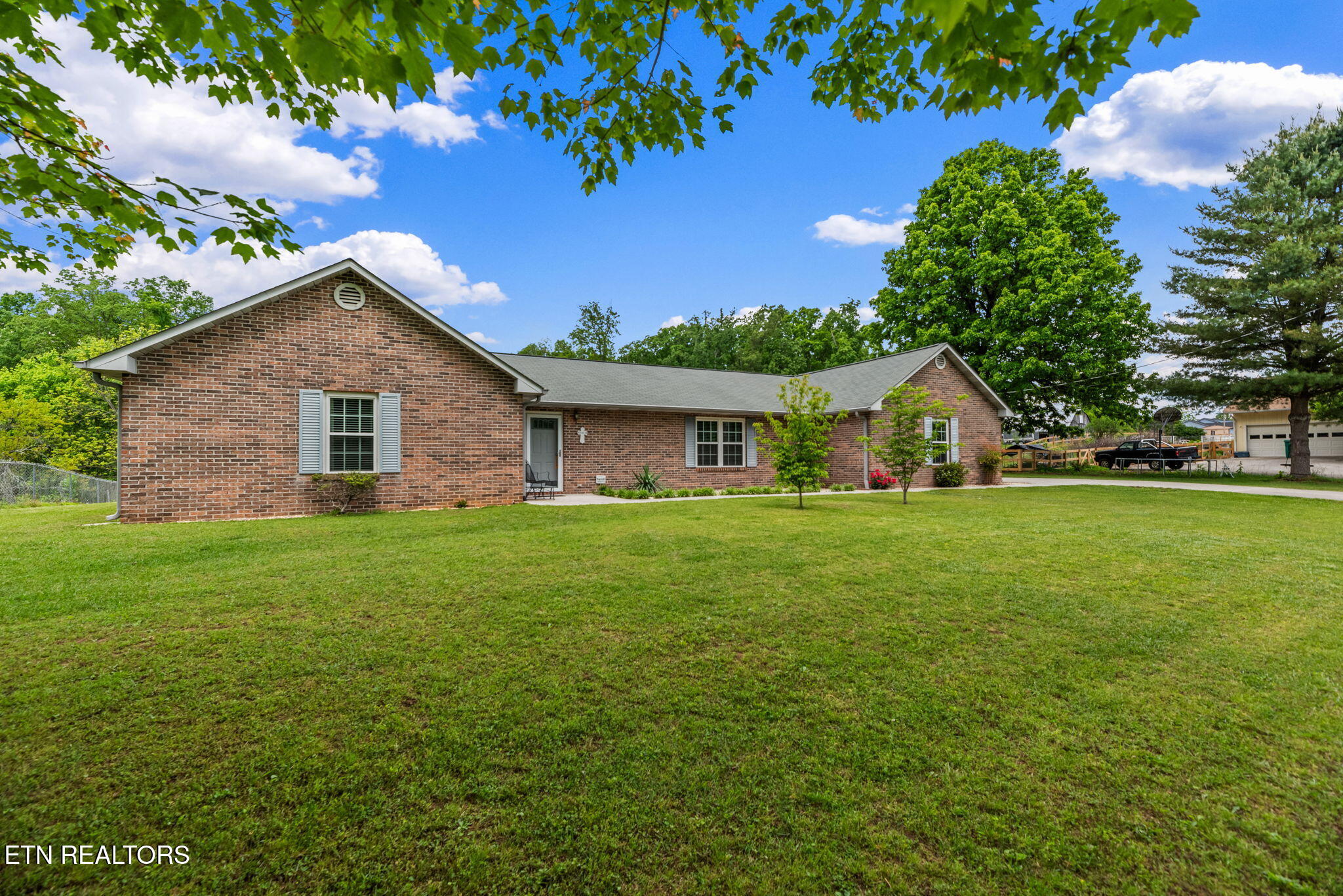 7315 Ridgeview Rd