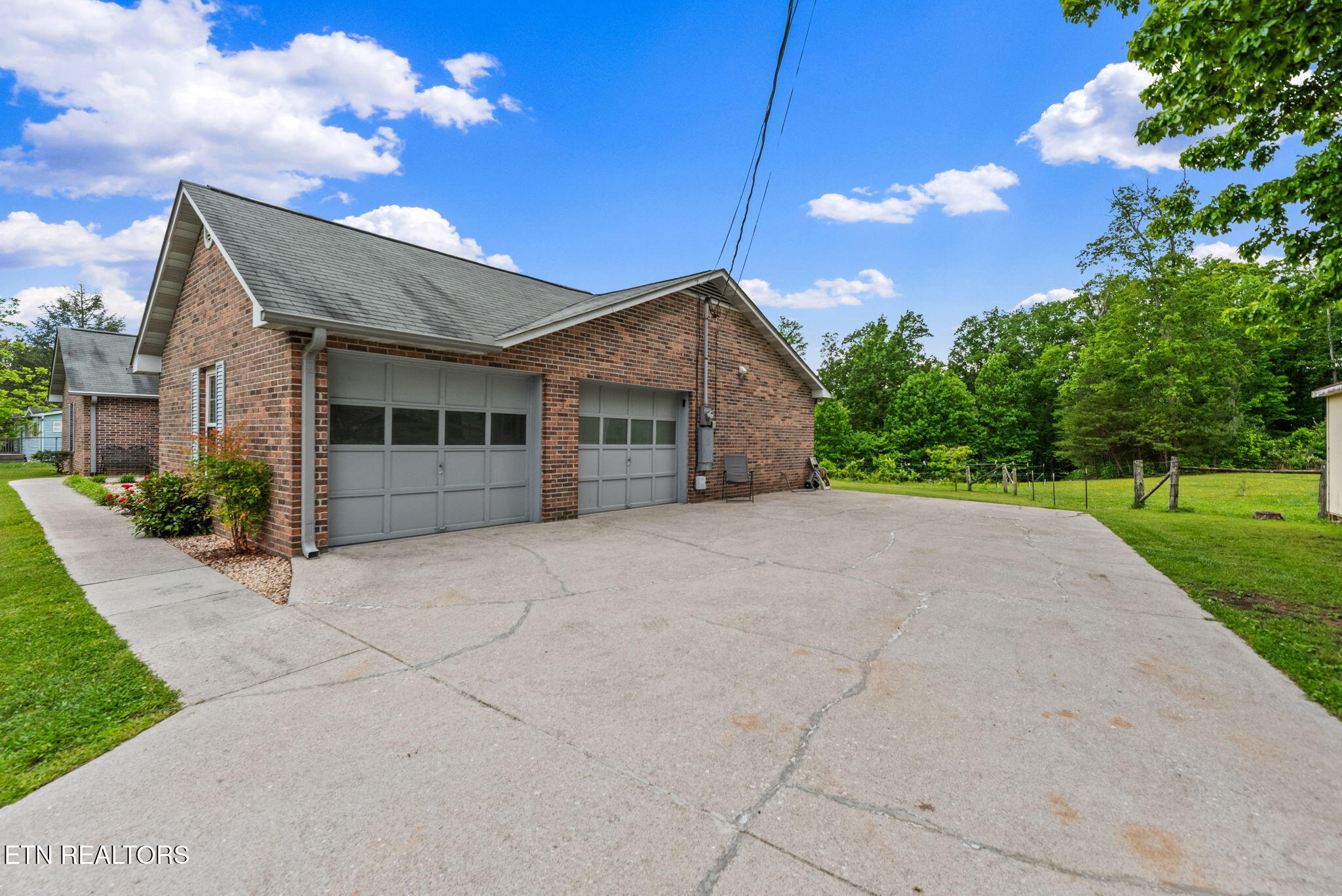 7315 Ridgeview Rd