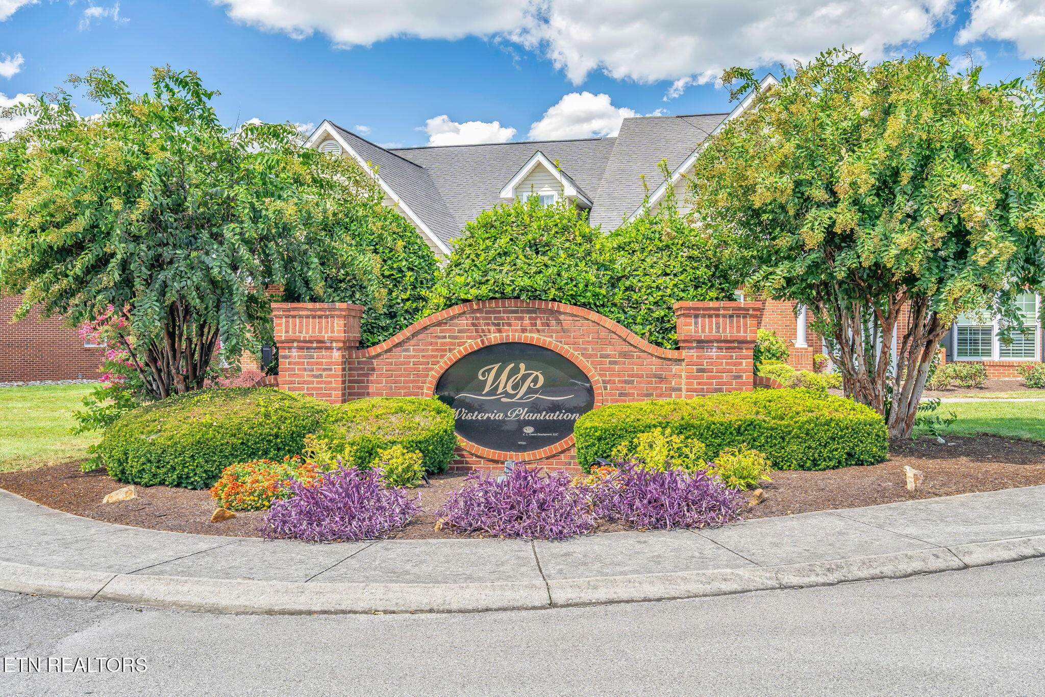 1712 Wisteria View Way