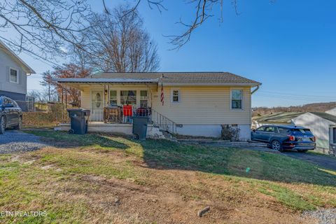 Photo of 2315 Chillicothe St, Knoxville, TN 37921 (MLS # 1327151)
