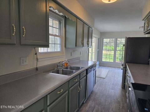 Tiny photo for 124 Lakeshire Drive, Crossville, TN 38558 (MLS # 1335665)