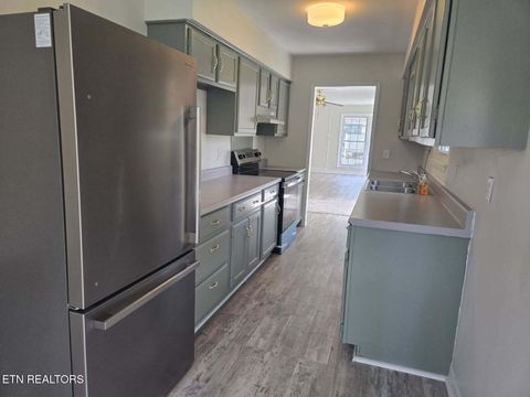 Tiny photo for 124 Lakeshire Drive, Crossville, TN 38558 (MLS # 1335665)