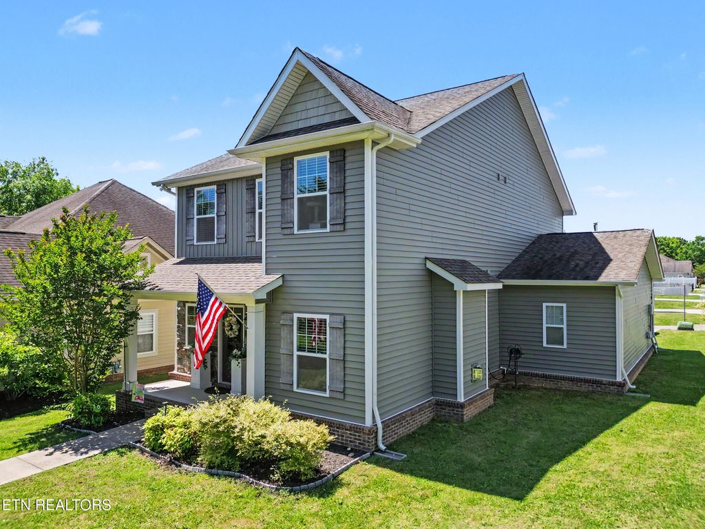 Photo of 503 Broadberry Ave, Oak Ridge, TN 37830 (MLS # 1340323)