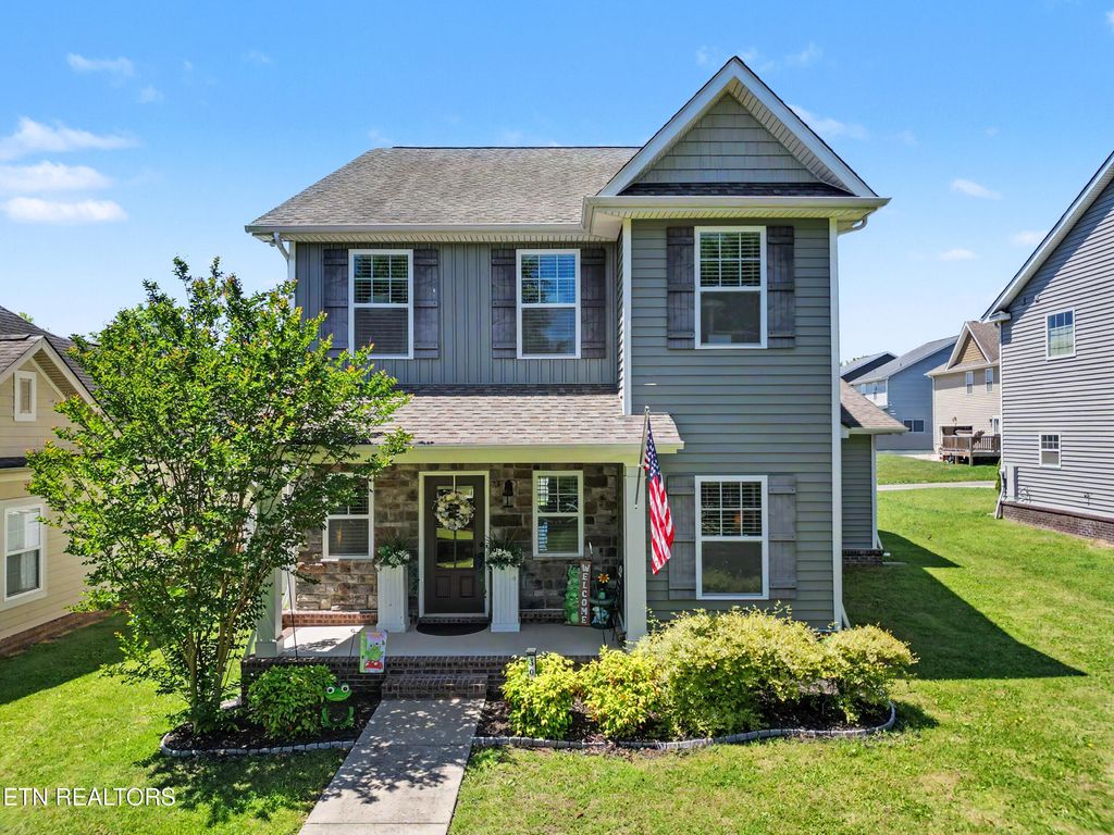 Photo of 503 Broadberry Ave, Oak Ridge, TN 37830 (MLS # 1340323)
