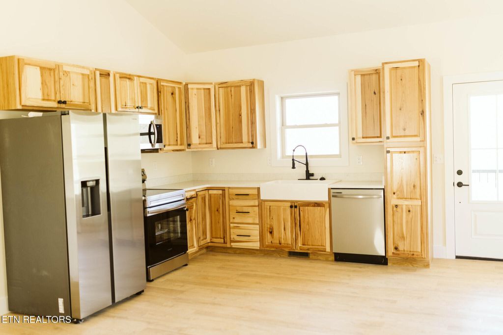 Photo of 162 Wilderness Drive, New Tazewell, TN 37825 (MLS # 1298446)