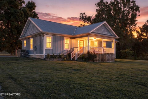 Tiny photo for 372 County Road 105, Athens, TN 37303 (MLS # 1355574)