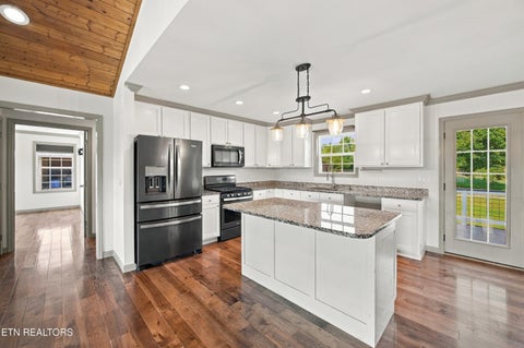 Tiny photo for 372 County Road 105, Athens, TN 37303 (MLS # 1355574)
