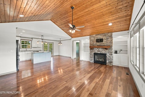 Tiny photo for 372 County Road 105, Athens, TN 37303 (MLS # 1355574)