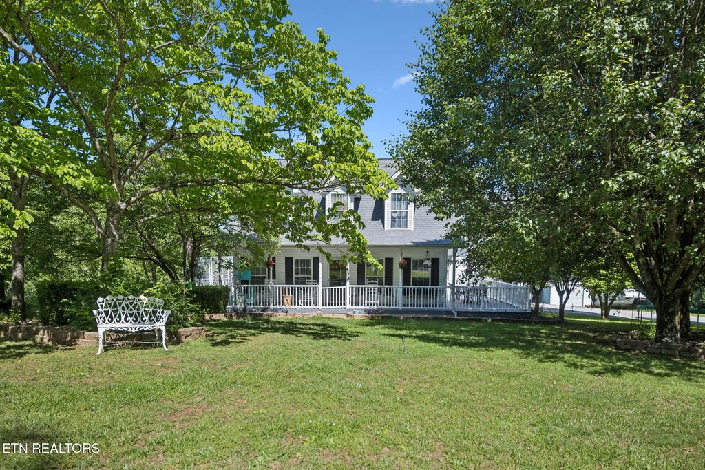 Photo of 137 Meadow Run, Bean Station, TN 37708 (MLS # 1339166)