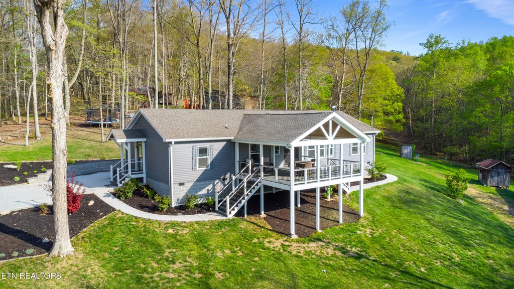 Photo of 238 Mac Ivey Lane, LaFollette, TN 37766 (MLS # 1305990)
