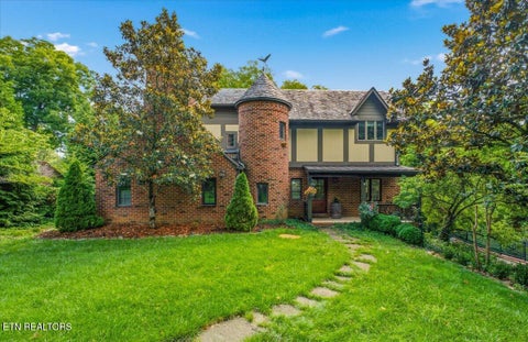 Photo of 516 Scenic Drive, Knoxville, TN 37919 (MLS # 1344651)