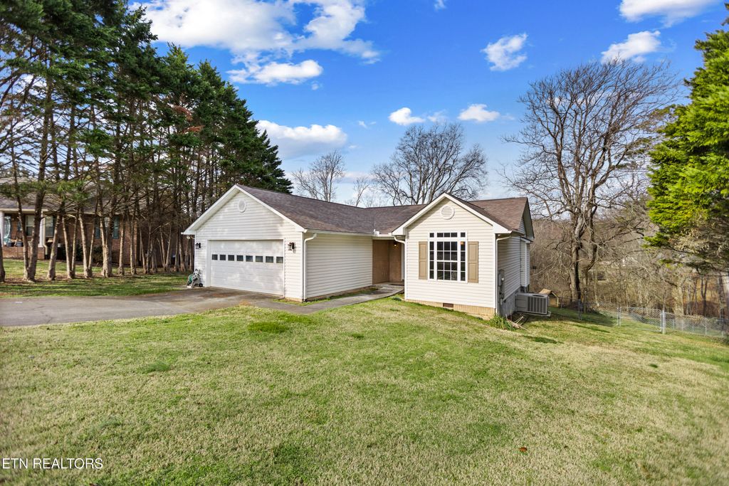 Photo of 450 Emerts View Circle, Seymour, TN 37865 (MLS # 1328131)