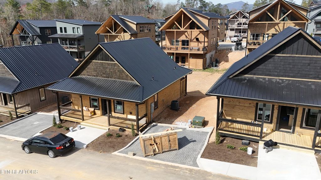 Photo of 579 Warbonnet Way, Pigeon Forge, TN 37863 (MLS # 1307604)