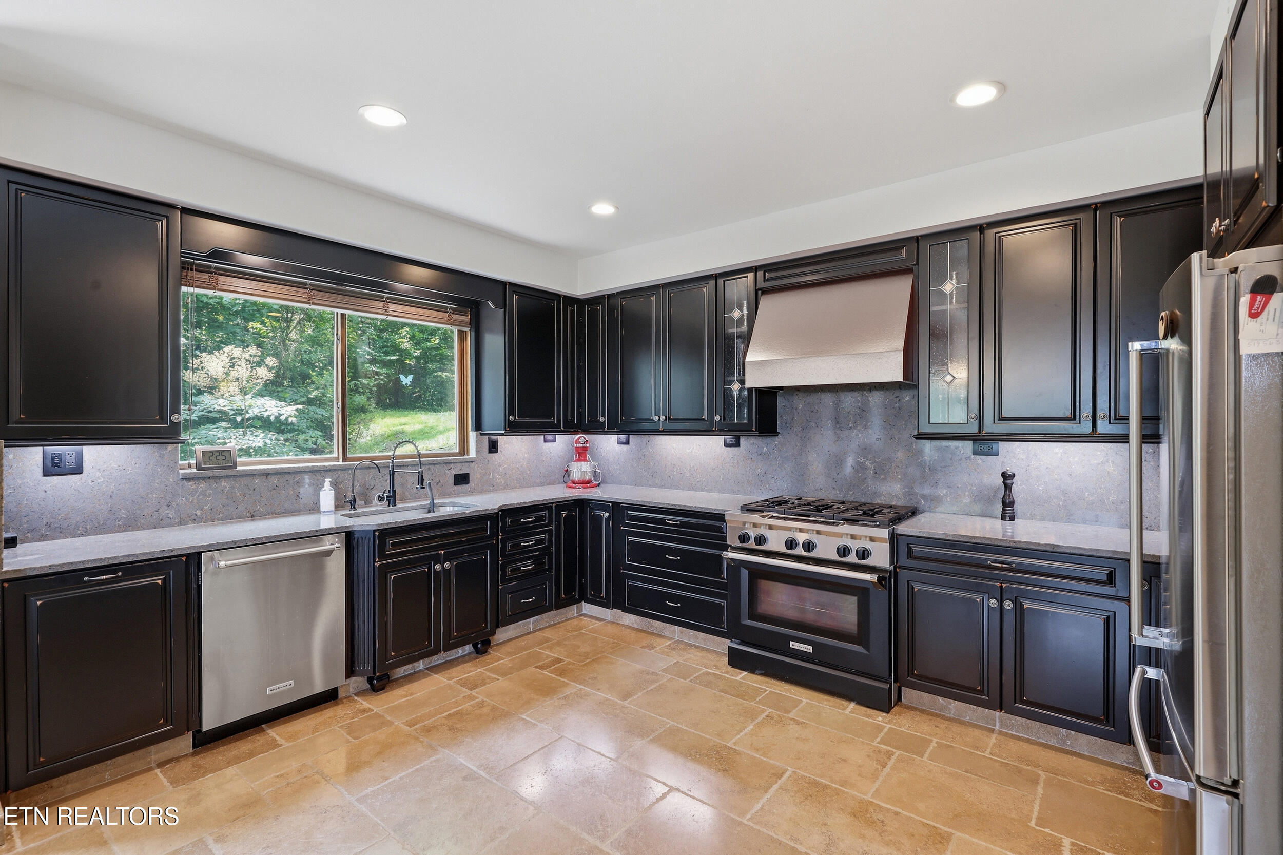3208 Tanglewood Drive