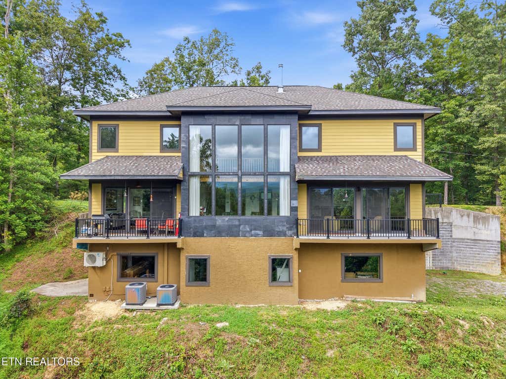 Photo of 3208 Tanglewood Drive, Sevierville, TN 37876 (MLS # 1351800)