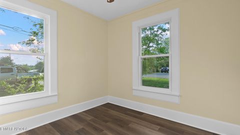 Tiny photo for 1430 Russell St, Morristown, TN 37813 (MLS # 1337357)