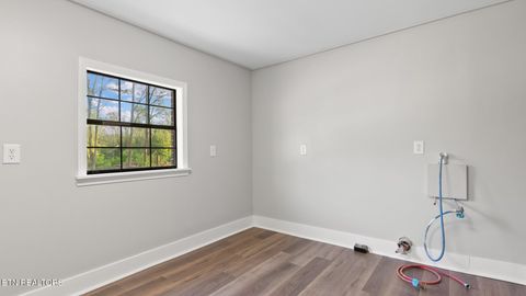 Tiny photo for 1430 Russell St, Morristown, TN 37813 (MLS # 1337357)