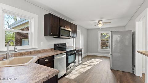 Tiny photo for 1430 Russell St, Morristown, TN 37813 (MLS # 1337357)