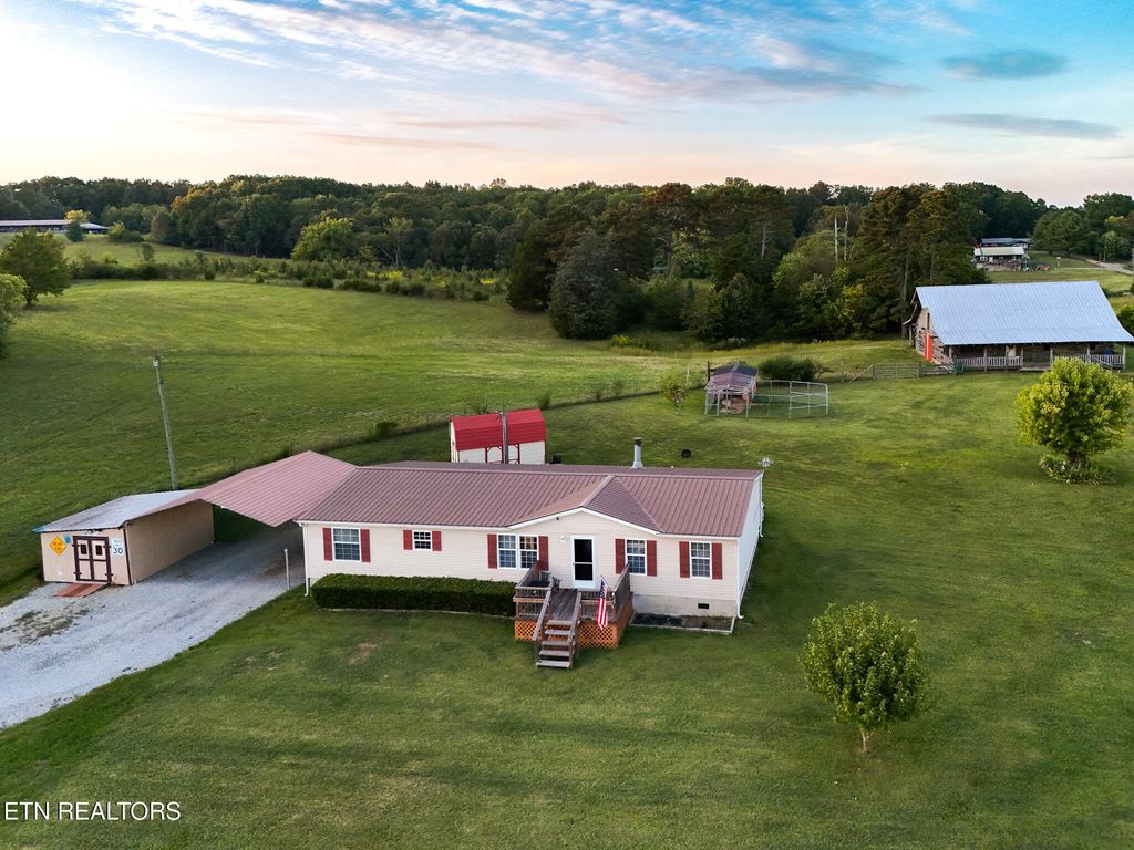 Photo of 310 Moat Sewell Rd, Philadelphia, TN 37846 (MLS # 1317422)