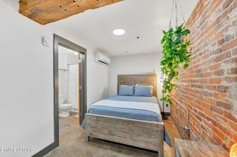 Tiny photo for 222 N Central St #b7, Knoxville, TN 37917 (MLS # 1336718)