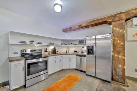 Tiny photo for 222 N Central St #b7, Knoxville, TN 37917 (MLS # 1336718)