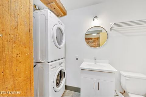 Tiny photo for 222 N Central St #b7, Knoxville, TN 37917 (MLS # 1336718)