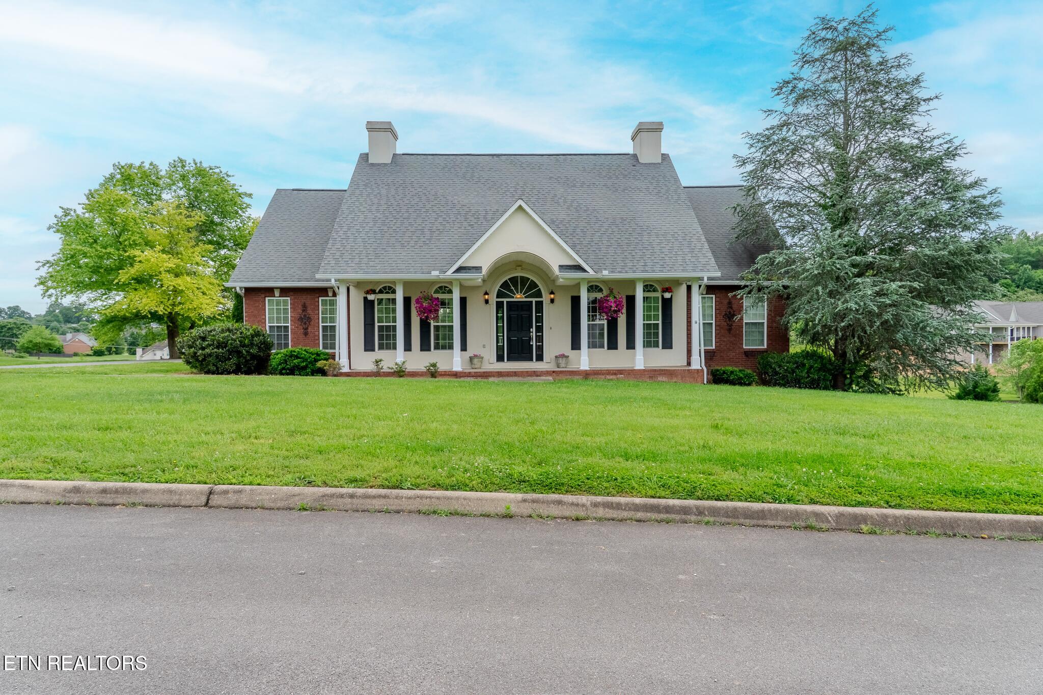 1419 Cheyenne Blvd