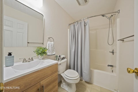 Tiny photo for 429 Woodlawn Pike, Knoxville, TN 37920 (MLS # 1353729)