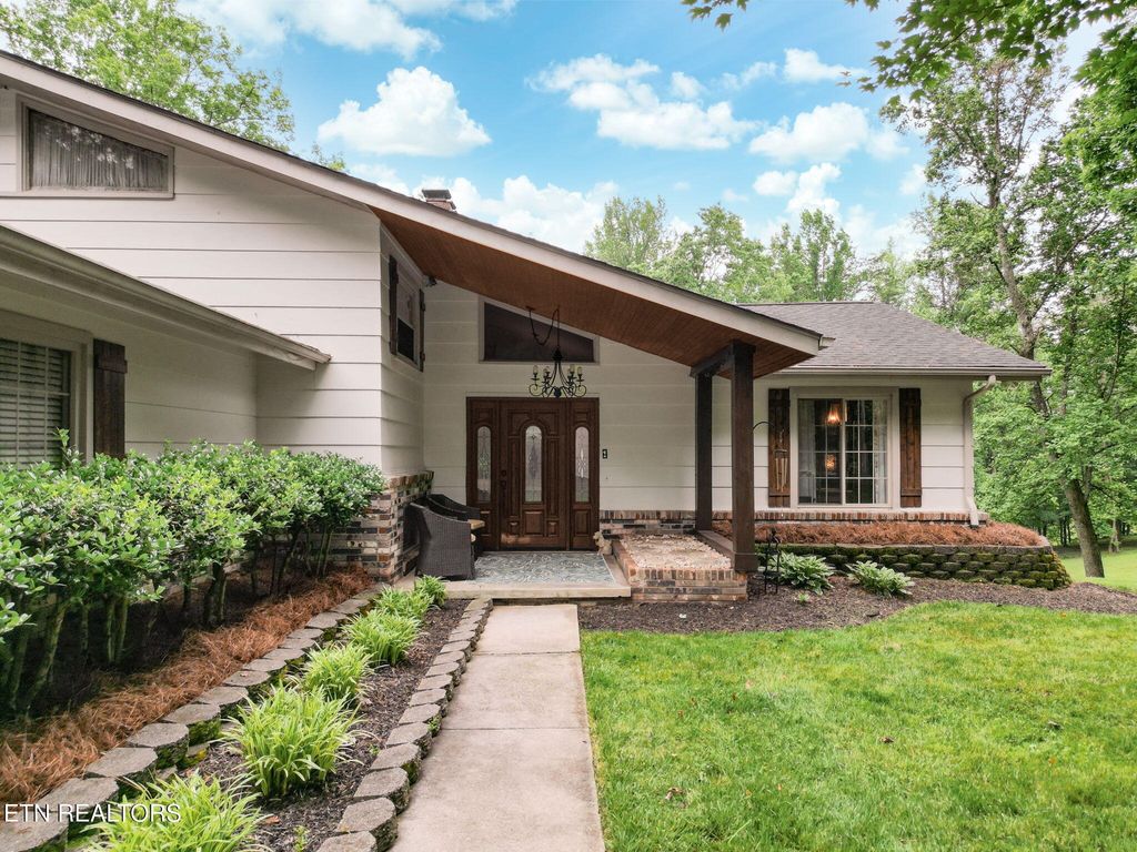 Photo of 170 Old Moores Gap Ln, Heiskell, TN 37754 (MLS # 1300937)