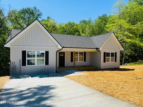 Photo of 208 Vintage Lane, Clinton, TN 37716 (MLS # 1336984)