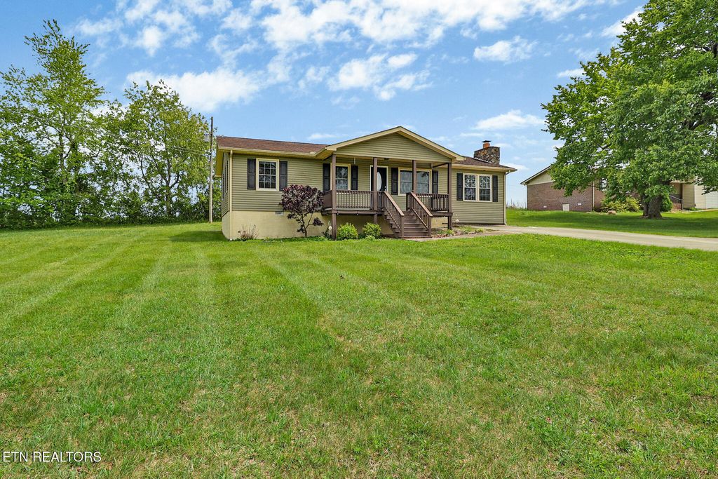Photo of 5209 Plateau Rd, Crossville, TN 38571 (MLS # 1339172)