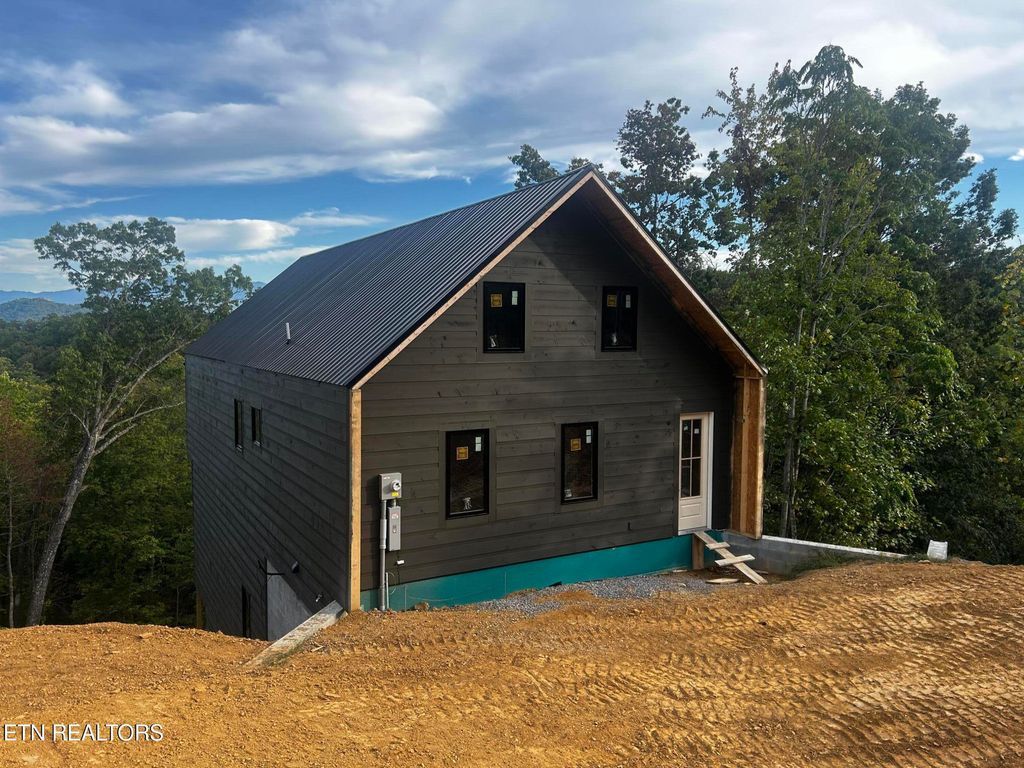 Photo of 1863 Bluff Ridge Rd, Sevierville, TN 37876 (MLS # 1317610)