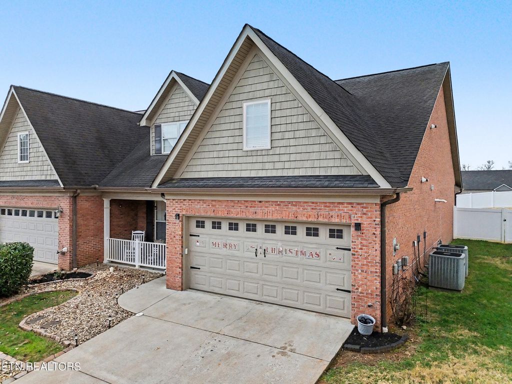 Photo of 118 Van Gilder Way, Seymour, TN 37865 (MLS # 1330704)